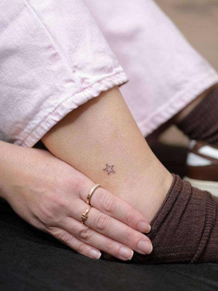 15 Star Tattoo Ideas That Are Dainty, Beautiful & Meaningful